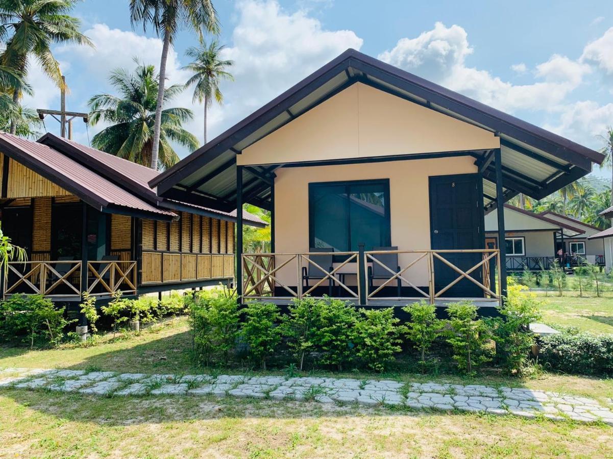 Phangan Chalet Bungalow & House Chaloklum Exteriör bild